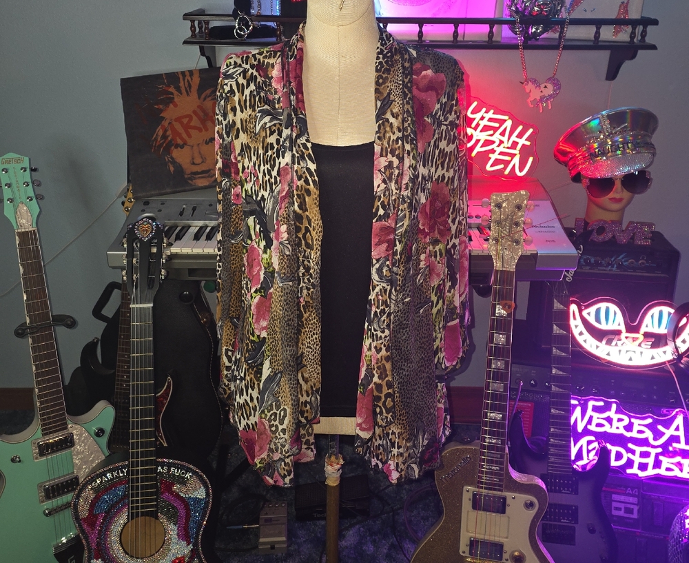 Sara Michelle Pink and Leopard Print Blouse
